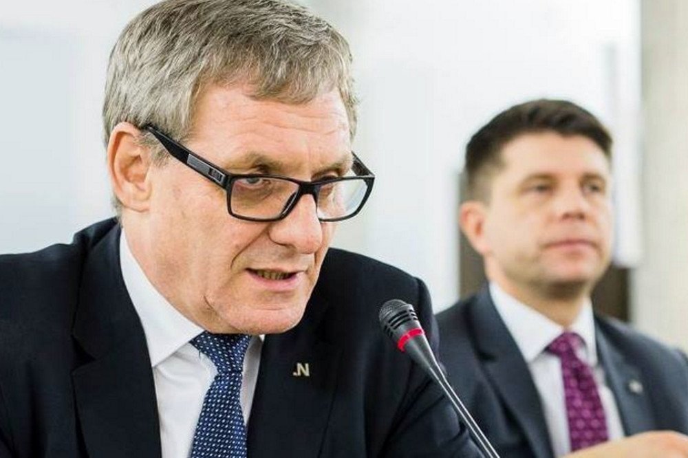 Nowoczesna tonie? Partia zawiesza troje swoich członków.