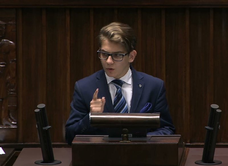 Filip Jastrzębski podczas swojego wystąpienia w Sejmie