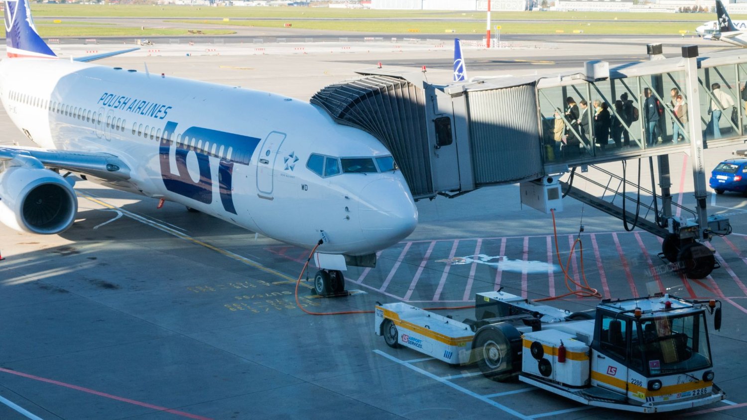 LOT nagle przedłuża zawieszenia połączeń. Nie wrócą tam do końca sezonu