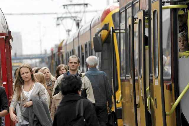 91-letni Gdańszczanin ocenia dobre maniery pasażerów