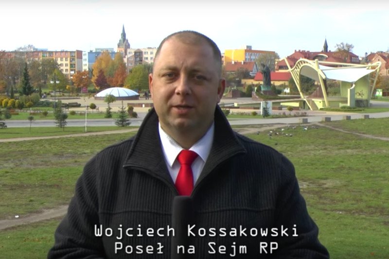 Rodzinny interes posła PiS. Jego żona handluje w święta, a on w Sejmie pytał o zakaz handlu dla stacji benzynowych