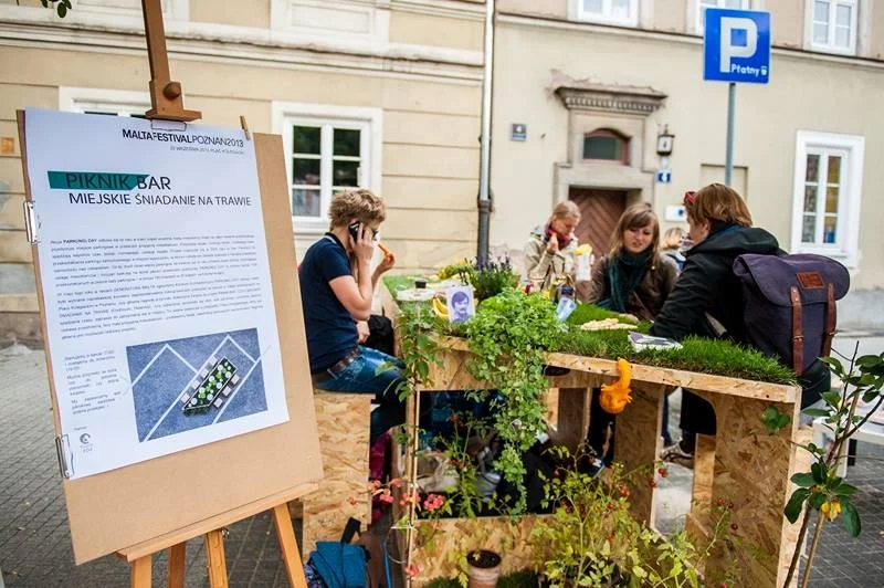 Park(ing) Day na placu Kolegiackim