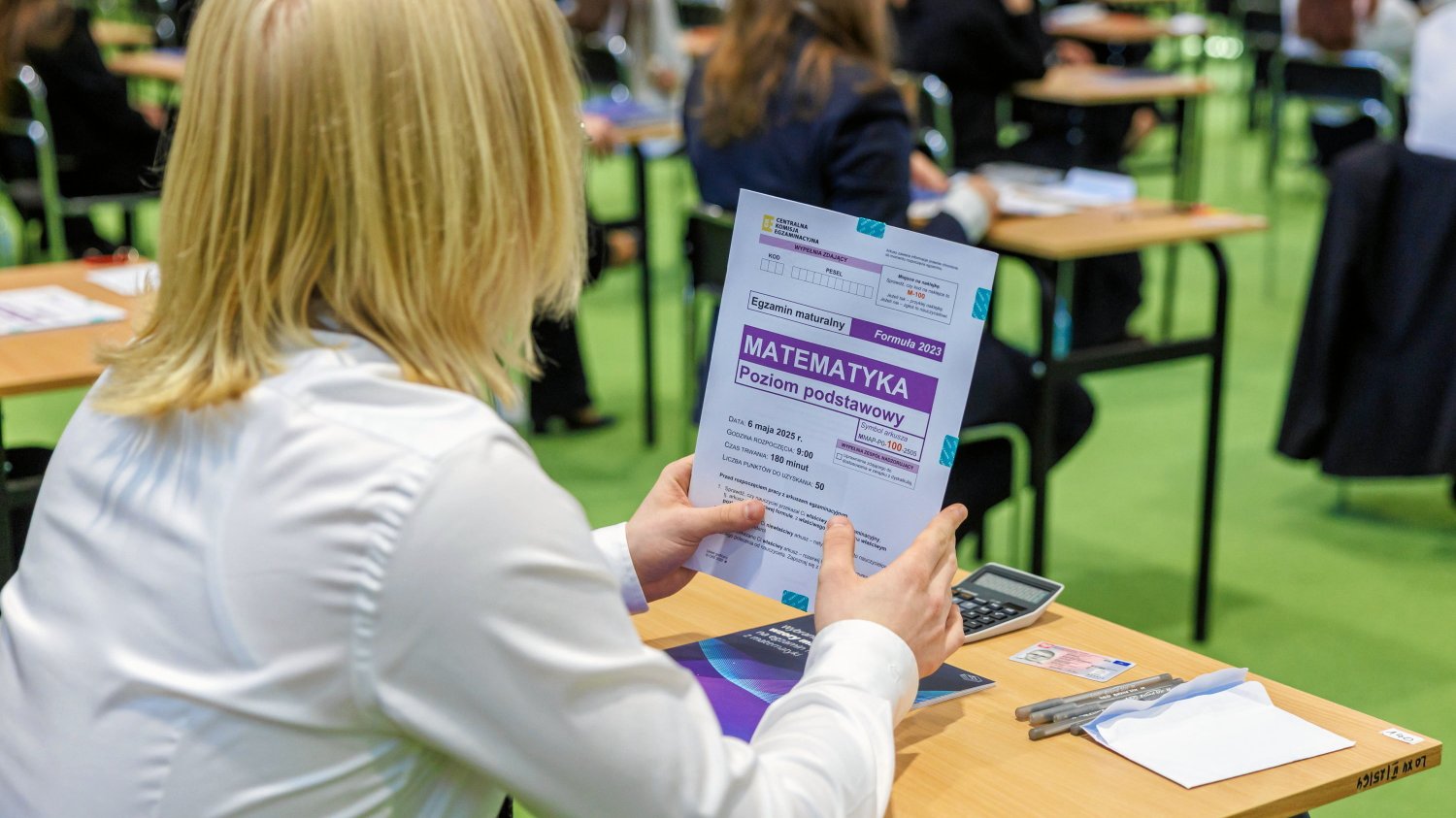 Kalendarz egzaminów w roku szkolnym 2025/2026. Harmonogram egzaminu 8-klasisty, matur i zawodowych Daty egzaminu 8-klasisty, matur i zawodowych w 2026 roku