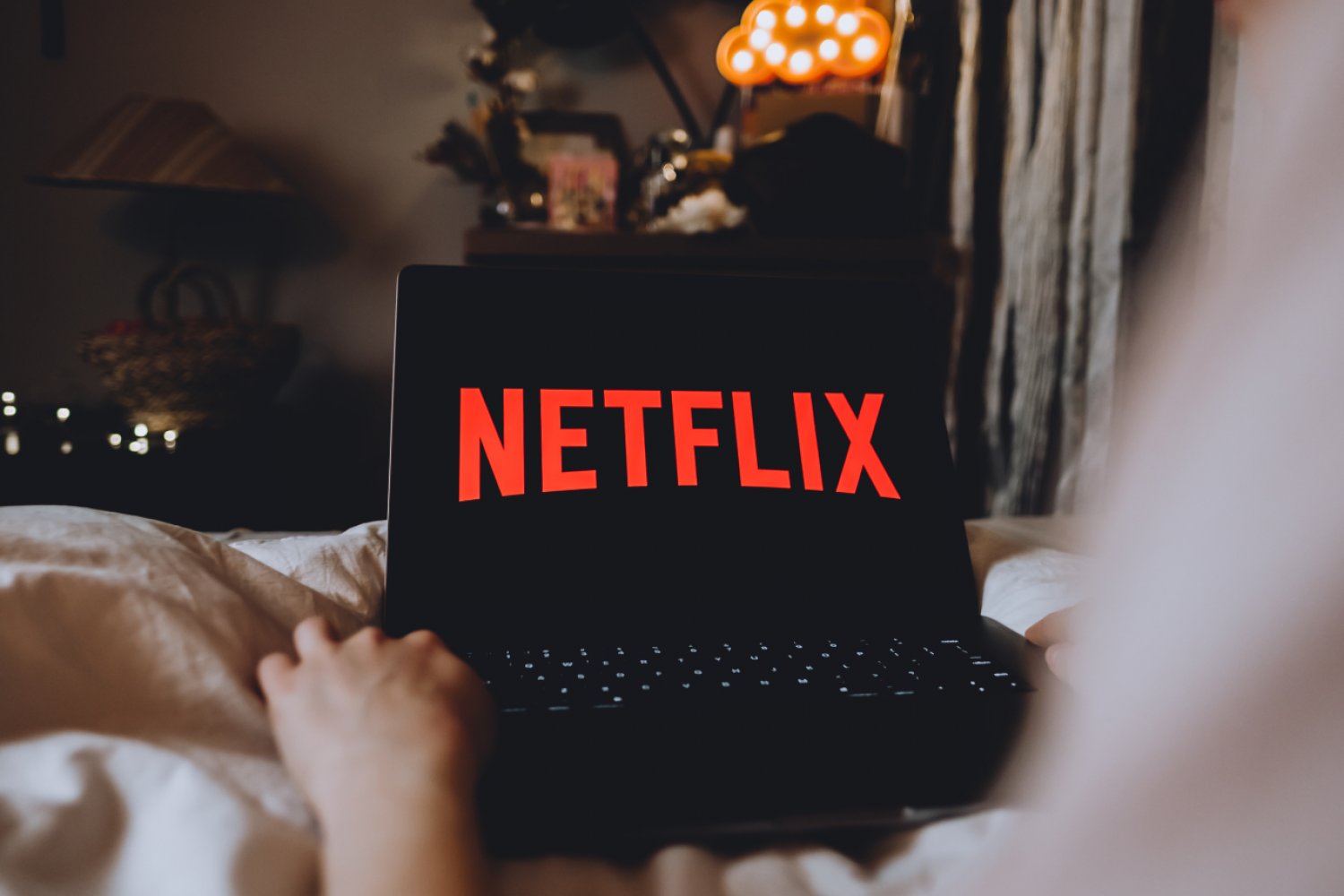 Czy w Polsce będzie dostępny pakiet z reklamami na Netfliksie? Czy w Polsce będzie dostępny pakiet z reklamami na Netfliksie?