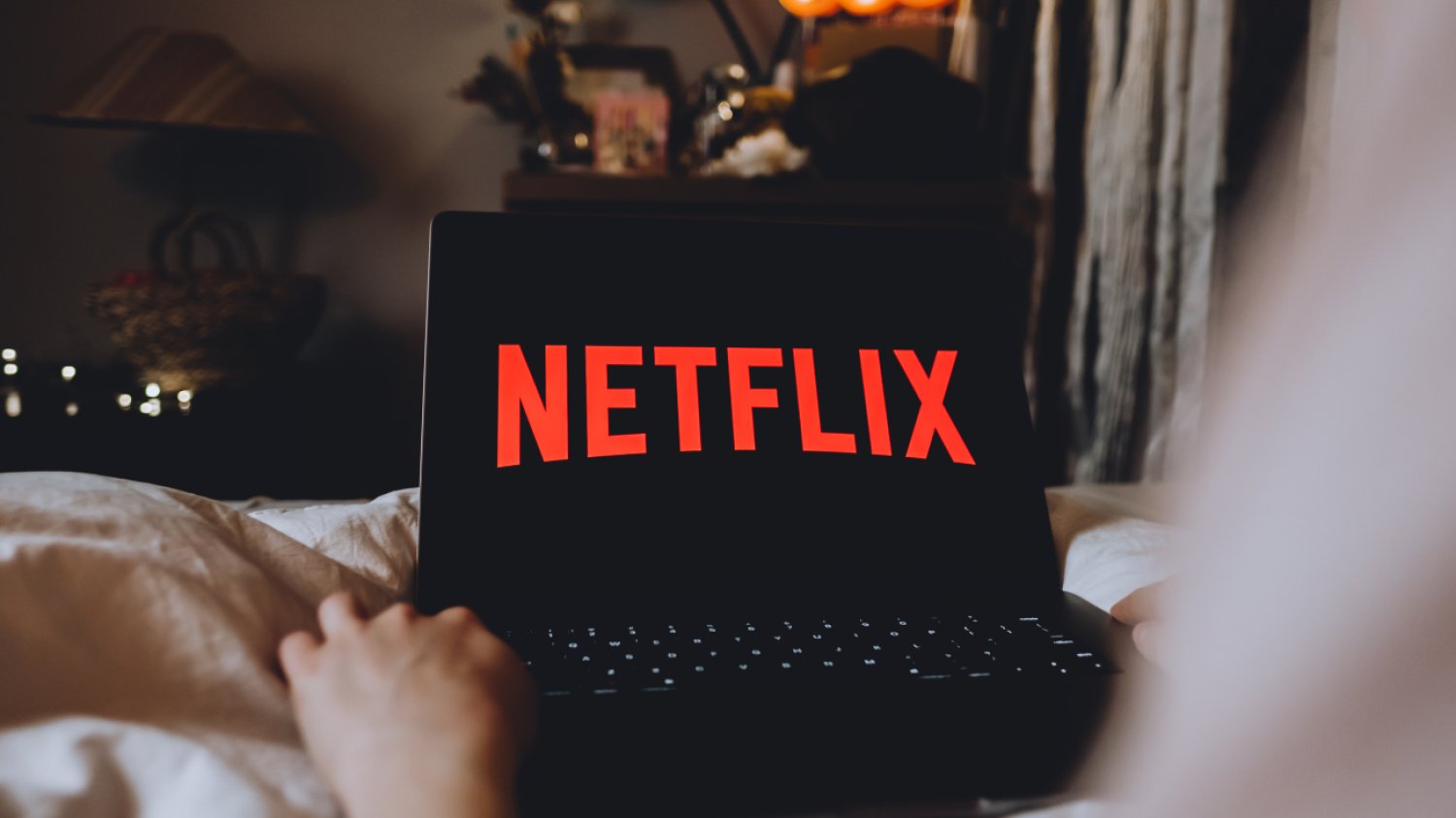 Czy w Polsce będzie dostępny pakiet z reklamami na Netfliksie?