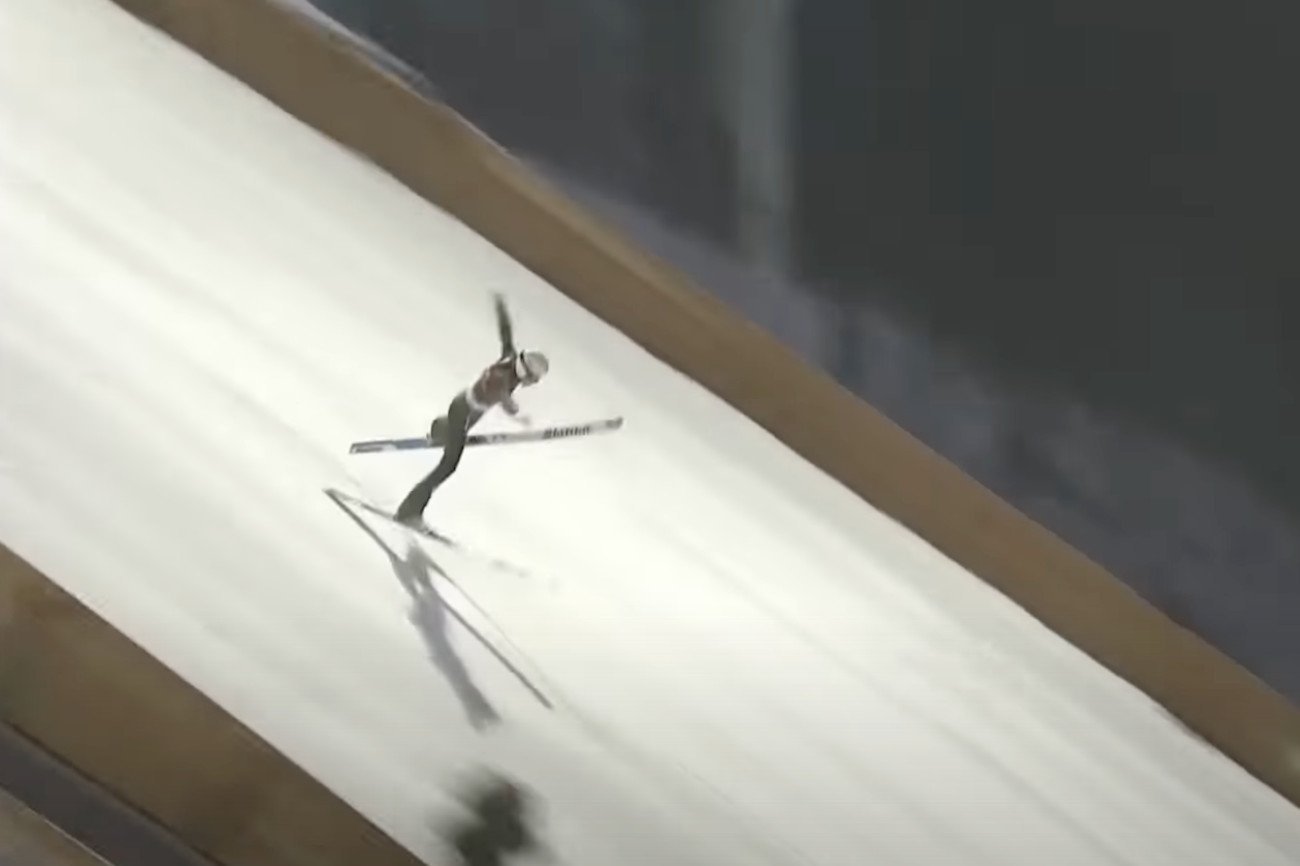 Skok Deckera Deana był bardzo niebezpieczny i utwierdził organizatorów, że kwalifikacje trzeba przerwać.