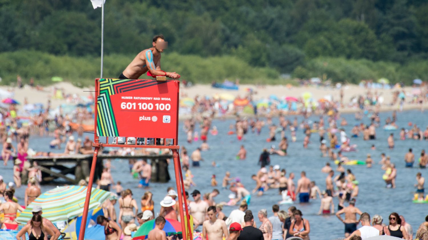 Jak Polacy zachowują się w wodzie? Jakie są najczęstsze przyczyny utonięć?
