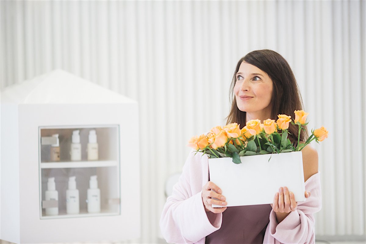 Na zdjęciu Magda Beyer, założycielka kosmetycznej marki Fridge by yDe.