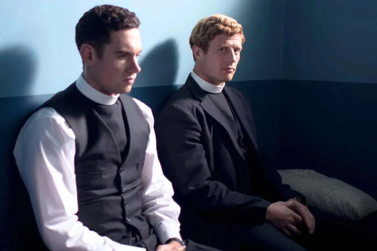 Tom Brittney i James Norton w serialu "Grantchester"