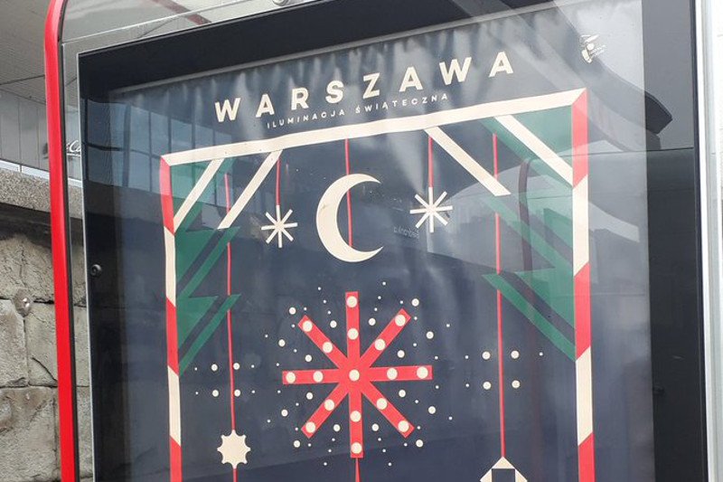 To księżyc na warszawskim plakacie ma podobno promować islam.