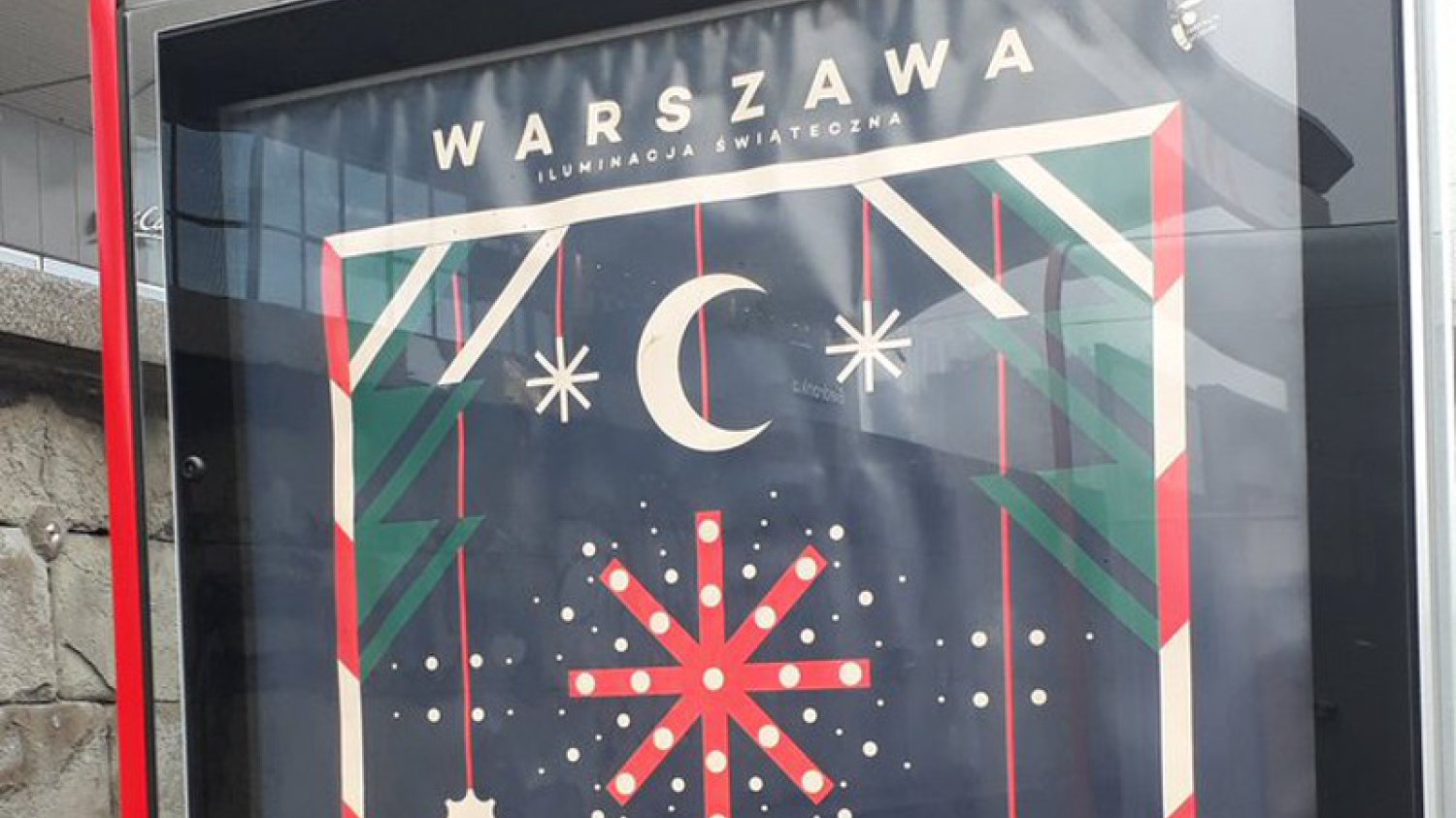 To księżyc na warszawskim plakacie ma podobno promować islam.