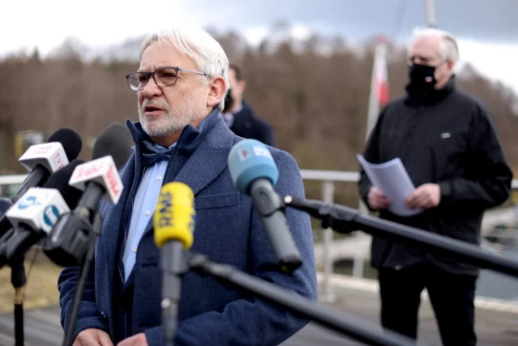 Wojciech Maksymowicz, dawniej poseł klubu PiS i Porozumienia, wskazał ile osób może odejść z Zjednoczonej Prawicy.