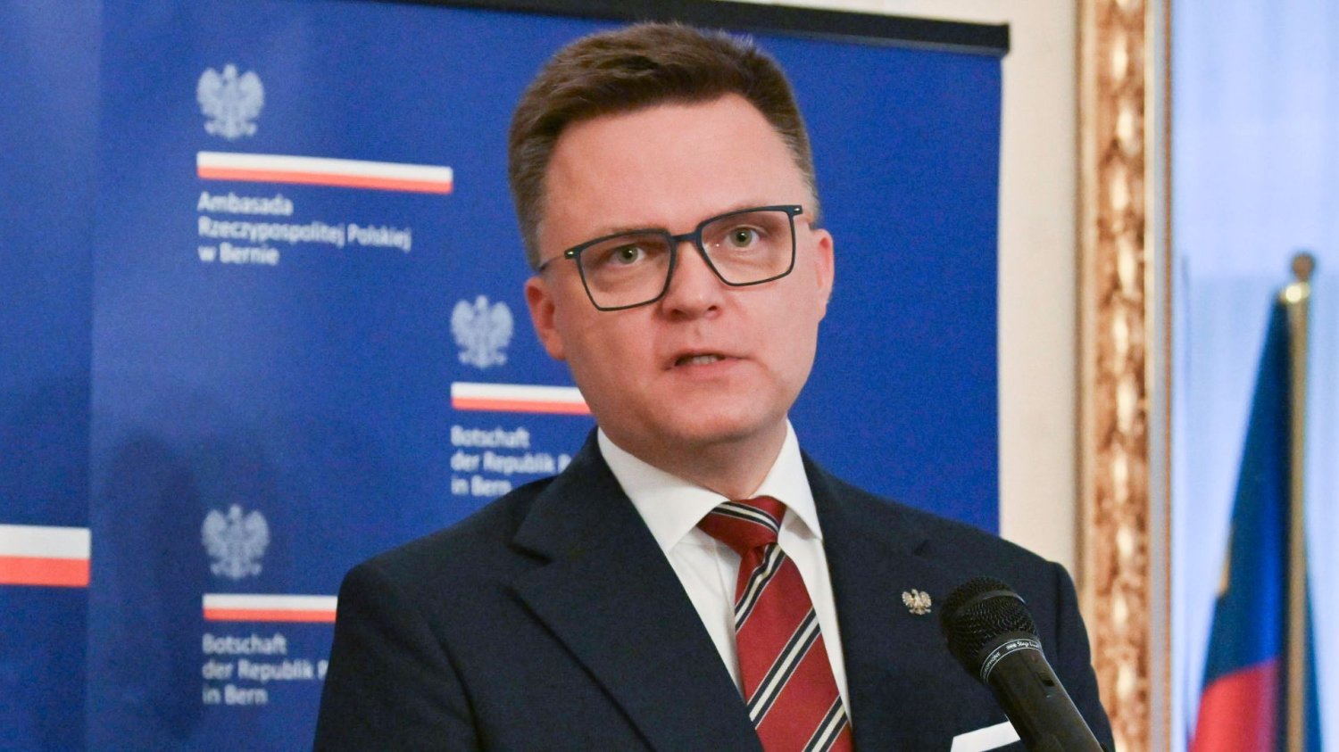 Szymon Hołownia może stracić immunitet. W tle afera ws. Collegium Humanum Hołownia