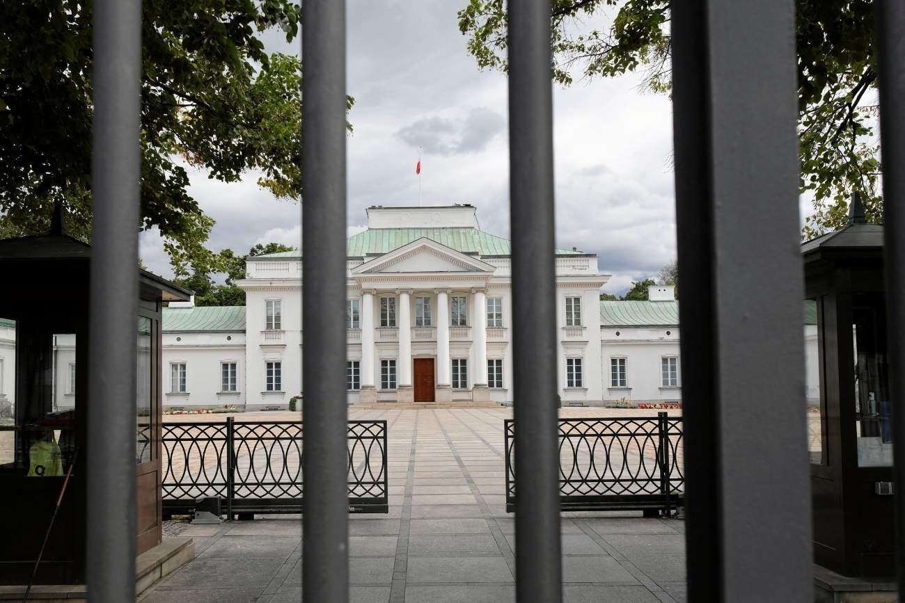 Dron nad rządowymi budynkami w Warszawie. Są nowe informacje o zatrzymanych