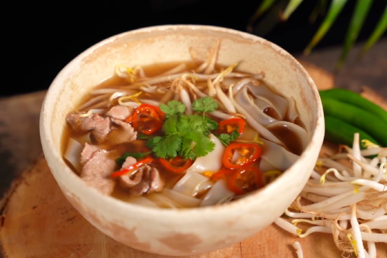 Przepis na wietnamską zupę PHO. Zakochasz się w tym egzotycznym smaku