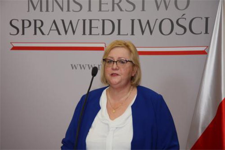 Małgorzata Manowska zaprzecza, by miała zostać prezesem Sądu Najwyższego., Jednocześnie potwierdza, że zgłosiła swoją kandydaturę na sędziego SN.