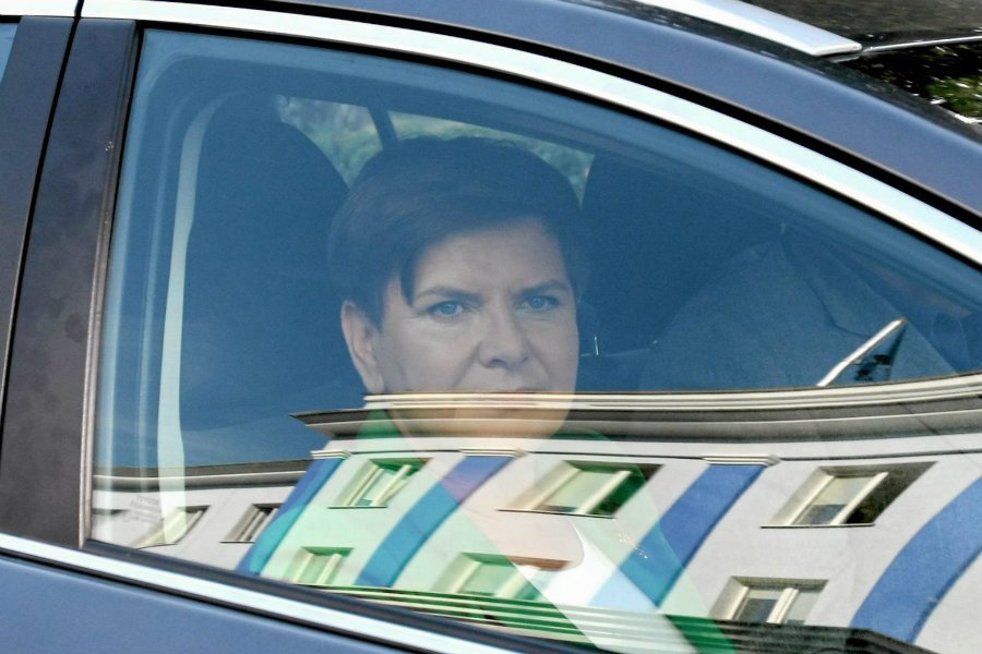 Prokuratura nagina fakty ws. wypadku Beaty Szydło w Oświęcimiu - donosi "Rzeczpospolita".