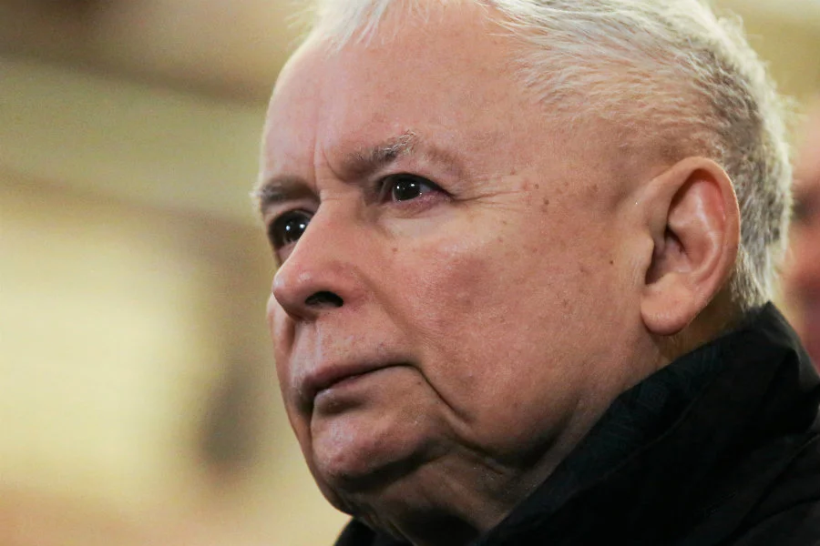 Jarosław Kaczyński chce umocnić Prawo i Sprawiedliwość nie tylko w sejmikach wojewódzkich, ale także w dużych miastach. W sondażu poparcia w Gdańsku PiS zdecydowanie przegrywa jednak z PO.