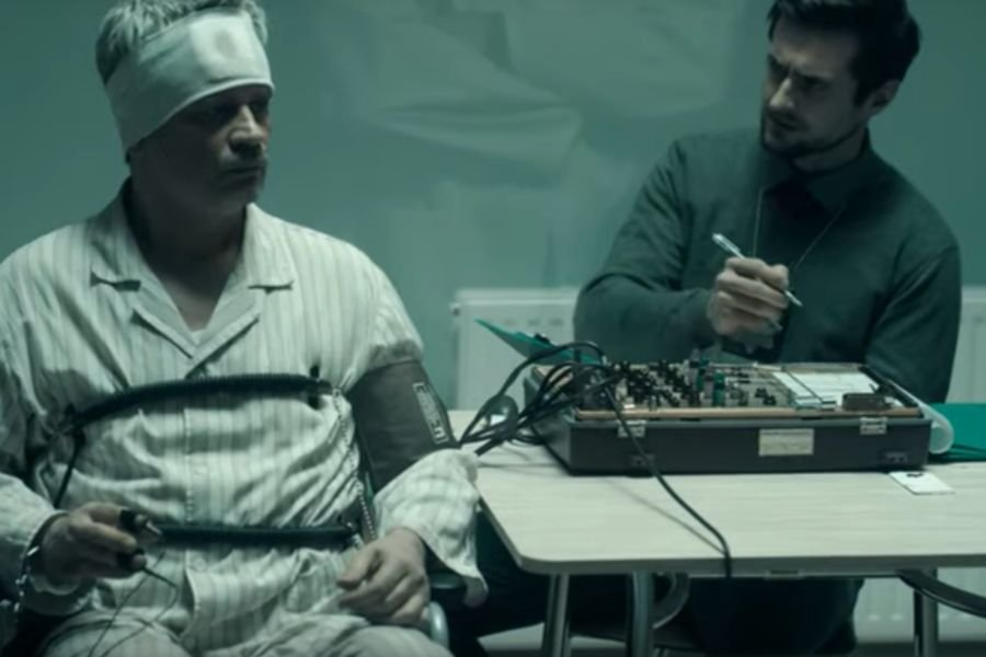 "Mały zgon" to nowy serial Juliusza Machulskiego