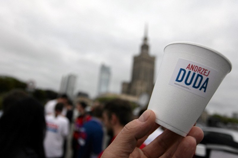 Andrzej Duda wchodzi do kampanii przed II turą jako faworyt i ma dużą szansę, aby za dwa tygodnie odnieść zwycięstwo.