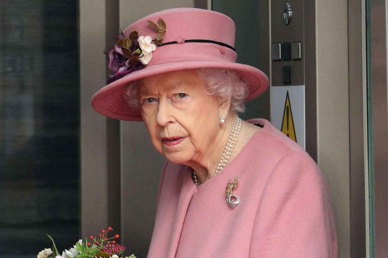 Królowa musiała odwołać swoje niedzielne wystąpienie z powodu urazu pleców.