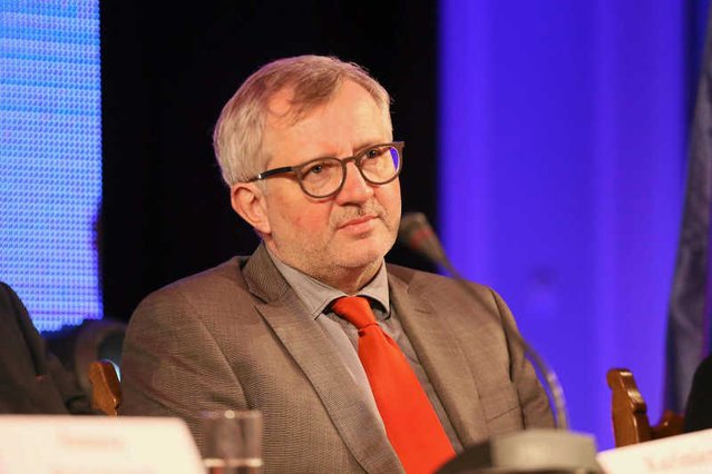 Marek Siwiec: jeśli SLD nic nie zmieni, wkrótce przestanie istnieć na politycznej scenie.