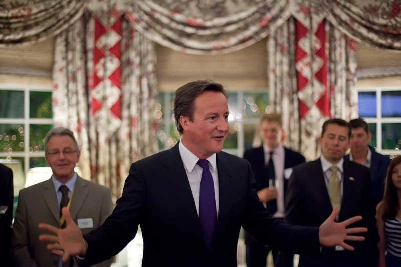 David Cameron zapowiada obcinanie zasiłków dla imigrantów.