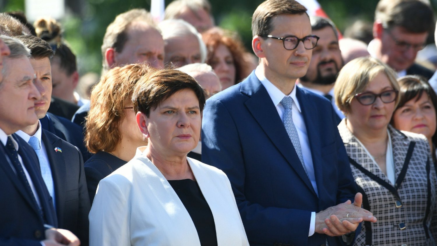 Trwa objazd polityków PiS po Polsce. Ostatnio głośno jest o spotkaniu Beaty Szydło z mieszkańcami gminy Miedźna.