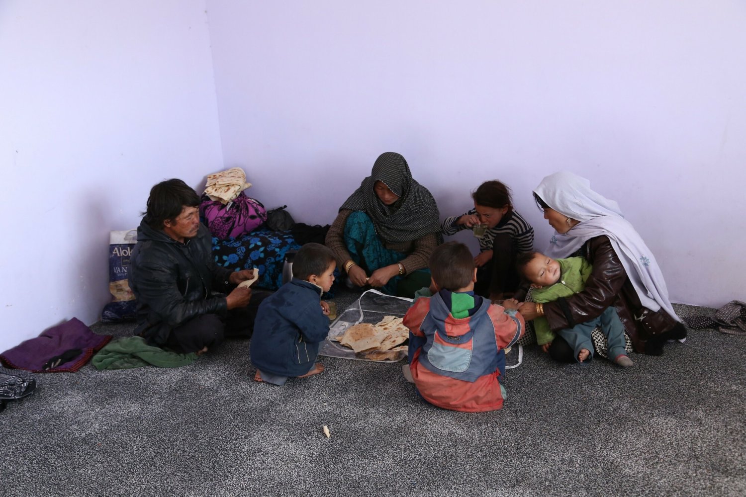 Przewiduje się, że aż pół miliona obywateli ogarniętego wojną Afganistanu będzie próbowało szukać schronienia w Europie.