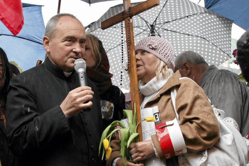 Ksiądz Stanisław Małkowski: Przynależności do KOD nie da się pogodzić z praktyką wiary katolickiej.