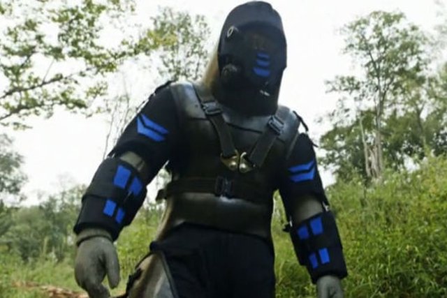 Kadr z serii "Eaten alive"