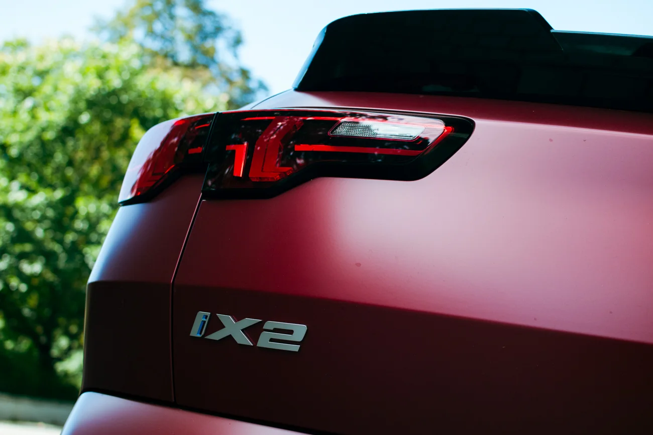 BMW iX2 xDrive30