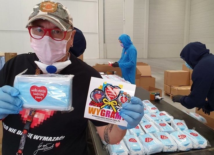 Jurek Owsiak zdradza szczegóły oszustwa, którego WOŚP padło ofiarą podczas zakupu maseczek higienicznych z Chin.