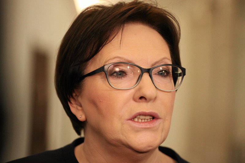 Polowanie na Kopacz. Jedni chcą ją postawić przed sądem, inni żądają odebrania prawa do wykonywania zawodu lekarza