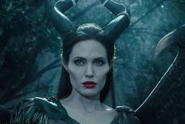 Angelina Jolie w ostatnim filmie "Czarownica"