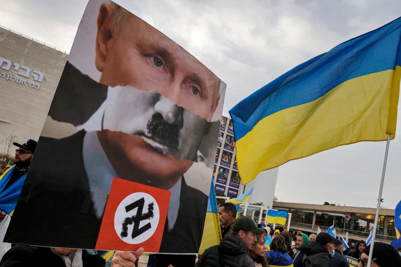 Putin podąża drogą Hitlera? Oto kilka podobieństw znalezionych przez CNN.