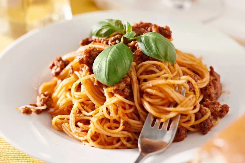 Spaghetti z sosem bolońskim