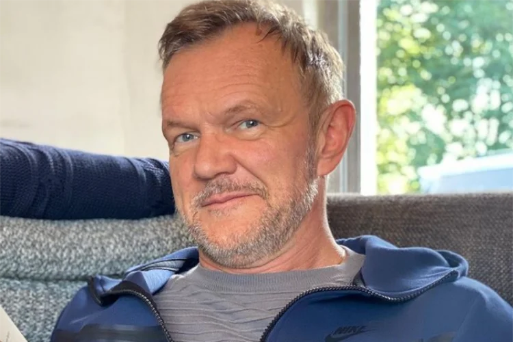 Cezary Pazura pokazał zdjęcie, na którym jest łysy