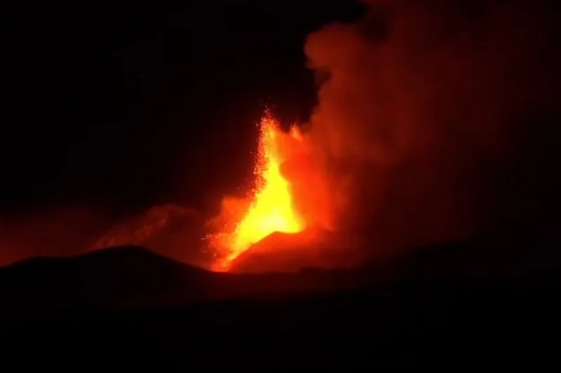 Na Sycylii doszło do erupcji wulkanu Etna [WIDEO]