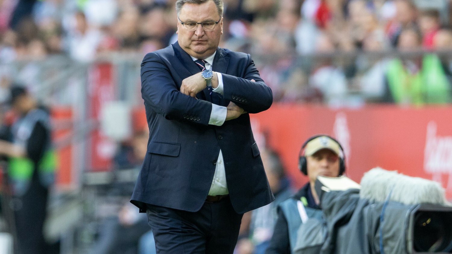 Gwiazdor reprezentacji Polski przyłapany. Michniewicz wszedł do szatni po meczu i zdębiał