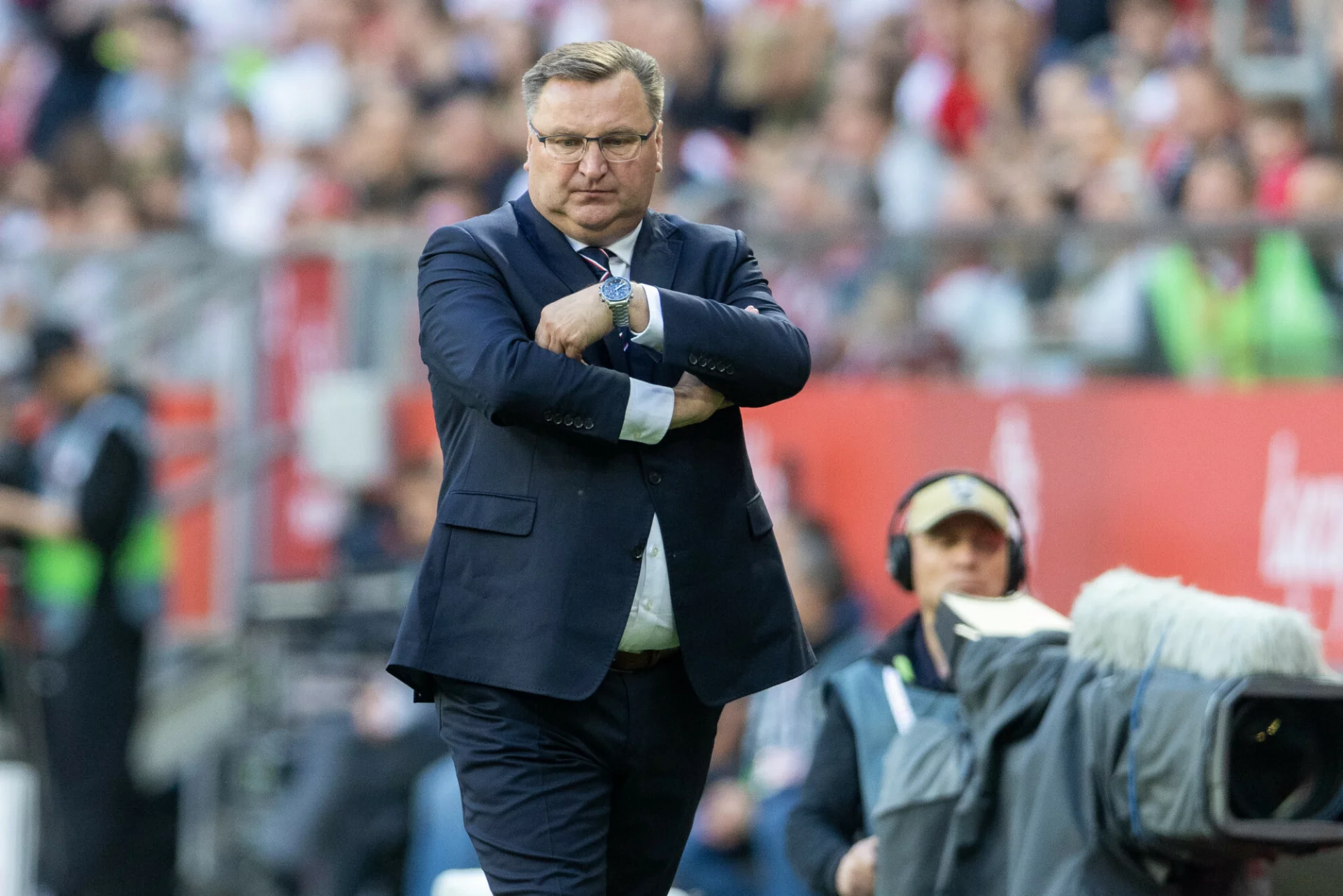 Gwiazdor reprezentacji Polski przyłapany. Michniewicz wszedł do szatni po meczu i zdębiał