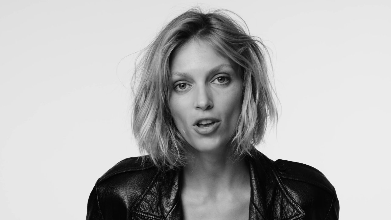 Anja Rubik w kampanii „W Magazine”