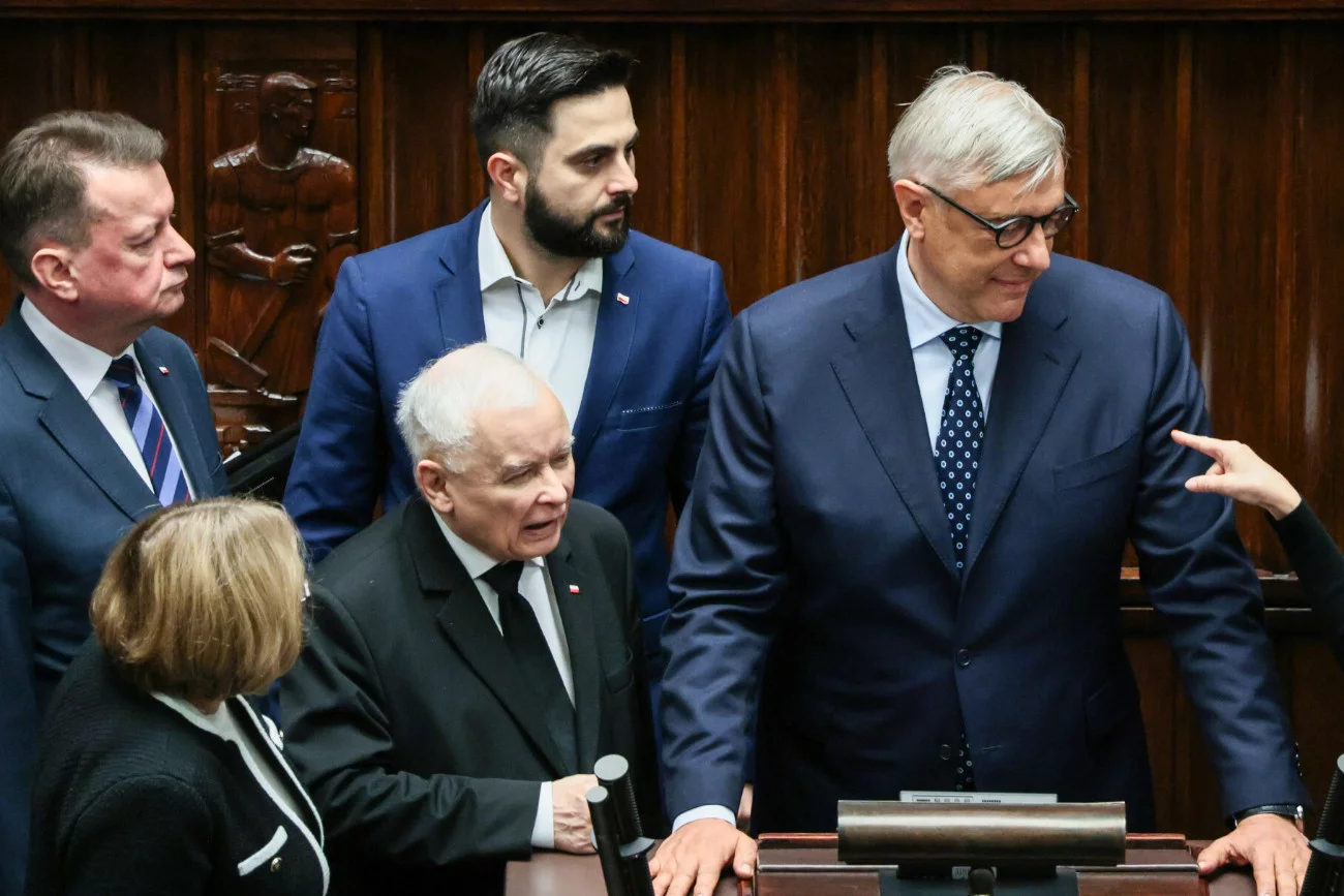 "Kaczyński chciał mordobicia". Europoseł KO dosadnie ocenił awanturę PiS z Giertychem "Kaczyński chciał, żeby doszło do mordobicia". Dosadne słowa Jońskiego z KO