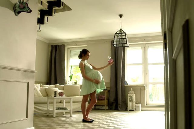 Nowy film reklamowy marki nazywa się "Niespodzianka! Pierwsza część roztańczonego spotu marki Bartek".