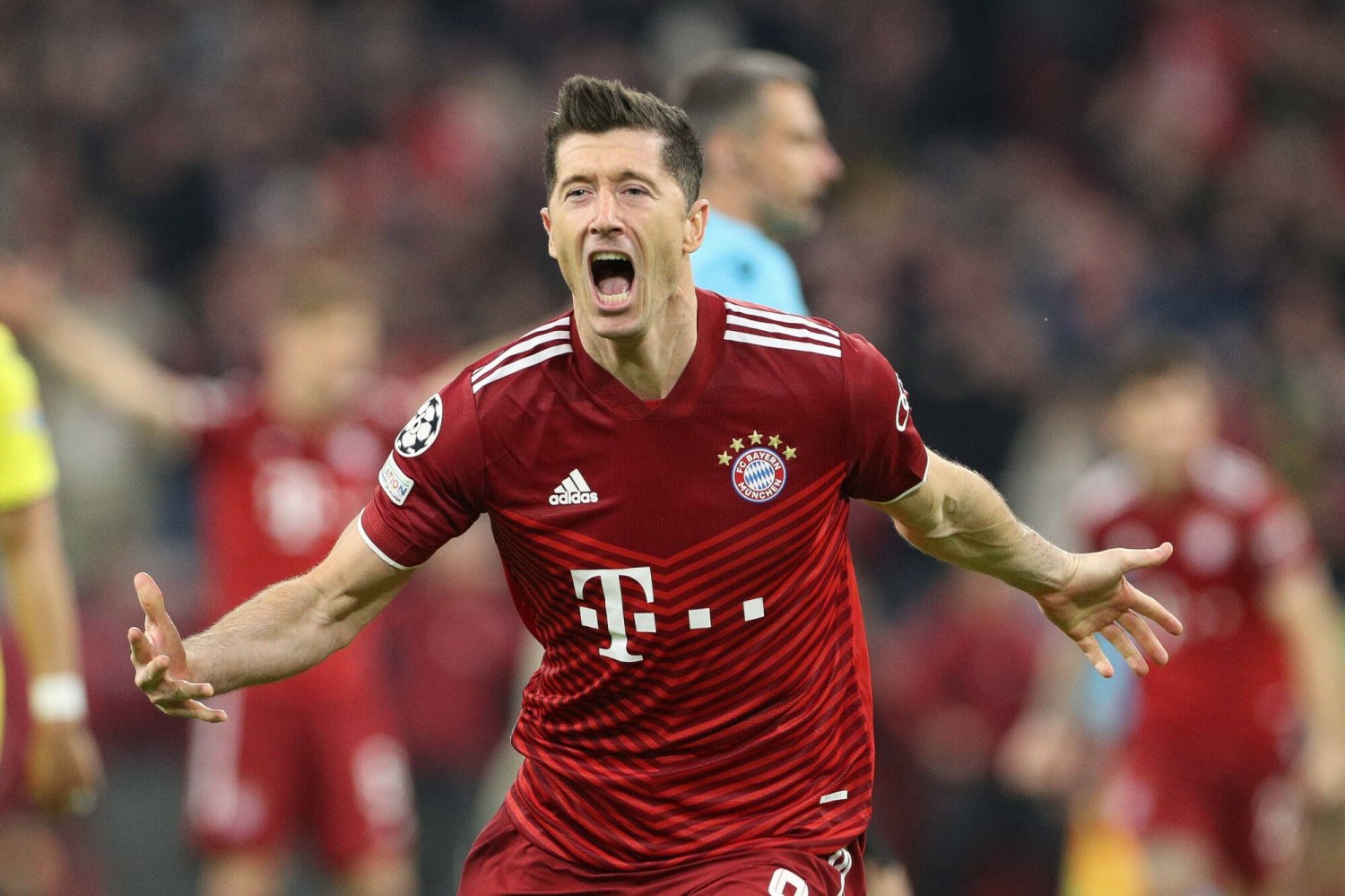 Siedmiu gigantów walczyło o podpis Roberta Lewandowskiego, wygrała FC Barcelona