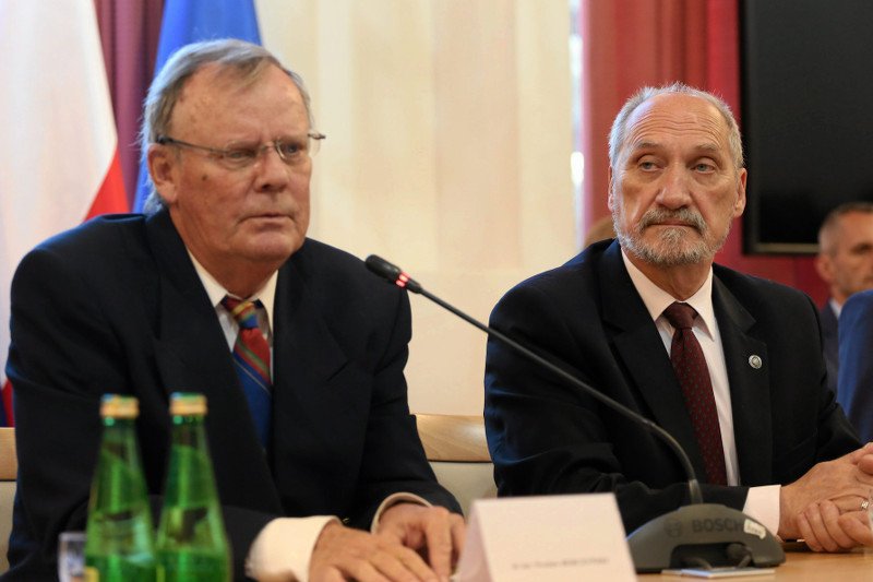 Kariera szefa podkomisji smoleńskiej Wacłąwa Berczyńskiego jest uzależniona od  Antoniego Macierewicza. I odwrotnie.