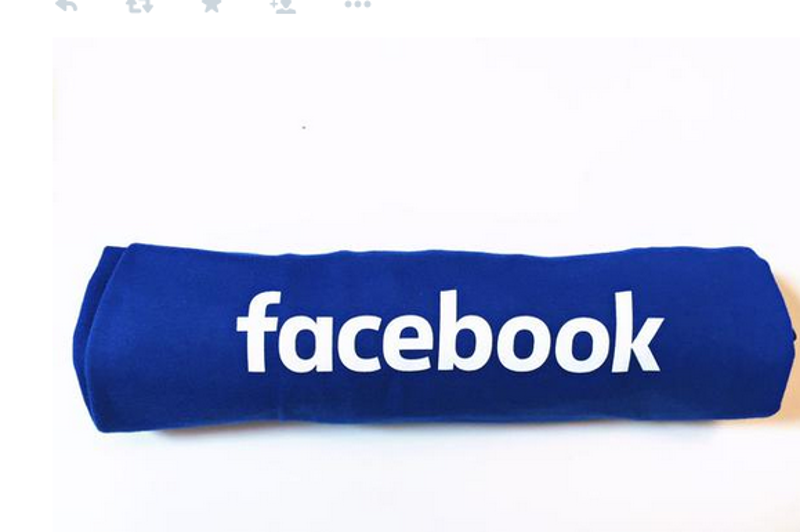 Nowe logo Facebooka.