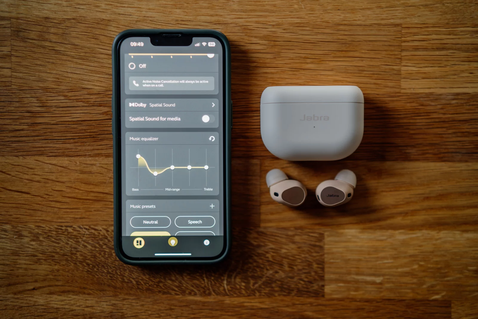 Jabra Elite 10 to bardzo udane słuchawki.