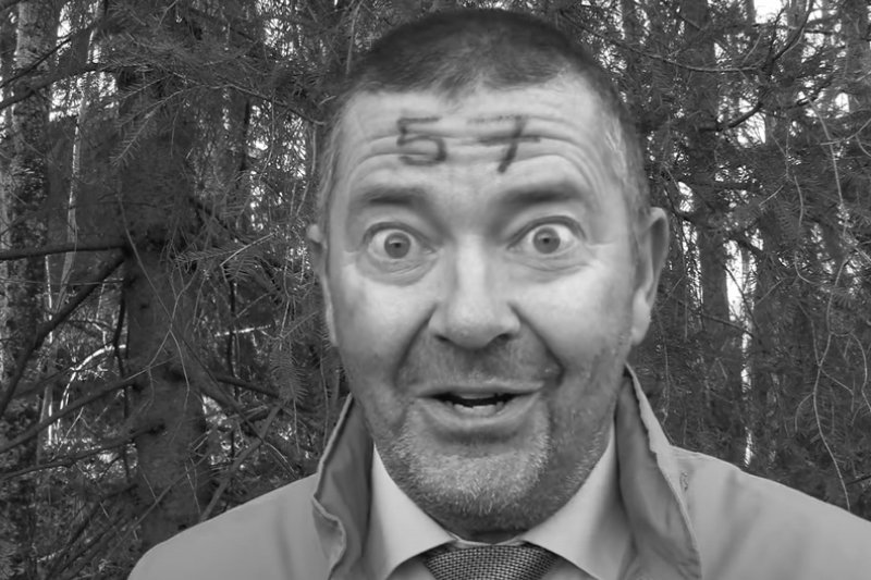 Apetor miał 57 lat.