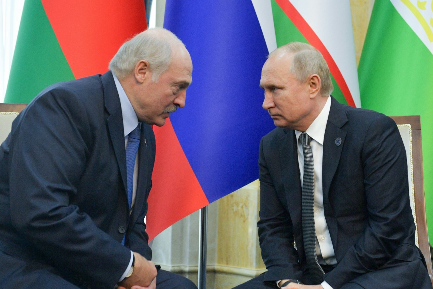 Rosja wykorzystuje Białoruś w walce z Ukrainę.